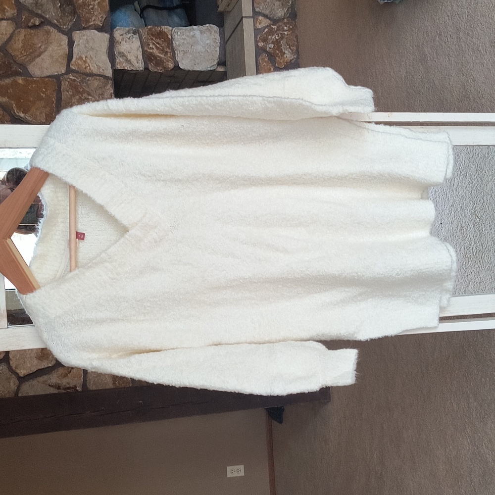 Pilcro Fuzzy V-Neck Oversized Sweater – Size Small (NWT)